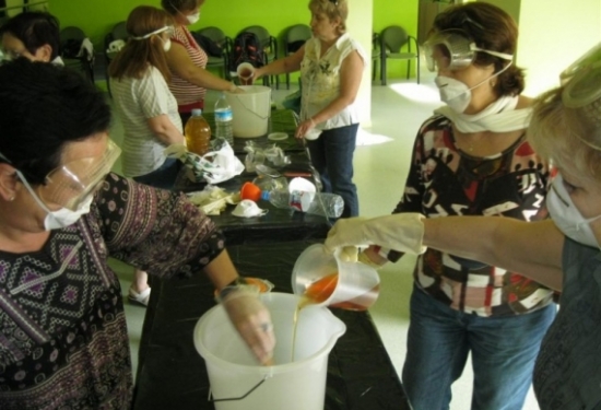 Imatge 3 de la galeria de l’actuació Realització de la recollida d’oli vegetal domèstic usat