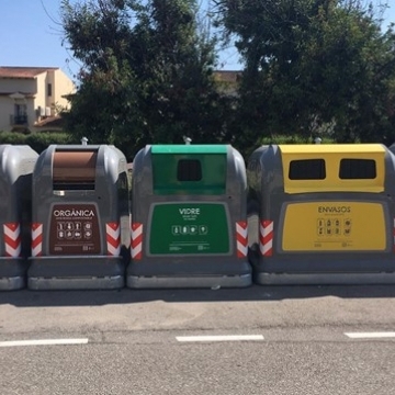 Sitges implanta la recollida selectiva de residus amb plataformes mòbils amb contenidors