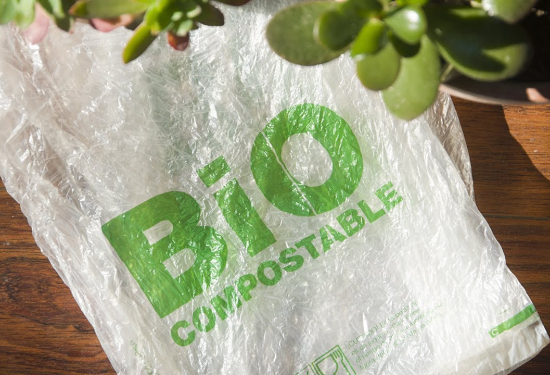 Imatge 2 de la galeria de l’actuació Ús de materials plàstics biocompostables