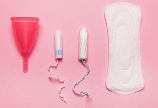 Promoció d’elements menstruals reutilitzables en substitució dels productes d’un sol ús