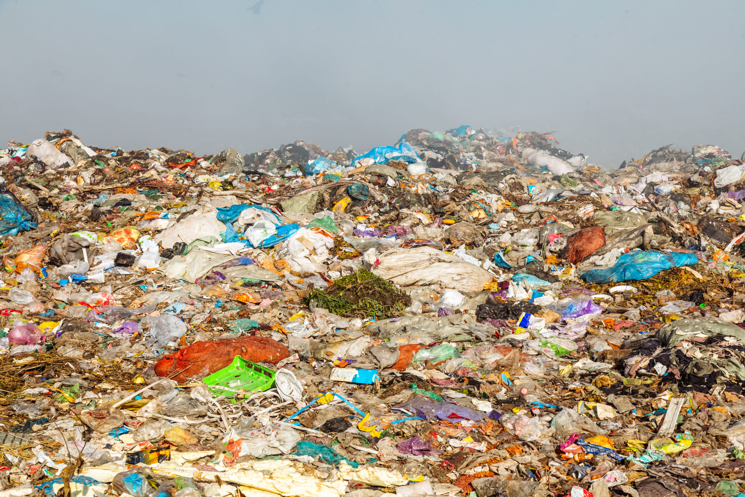 Catalunya preveu tancar tretze dels seus 25 abocadors en deu anys