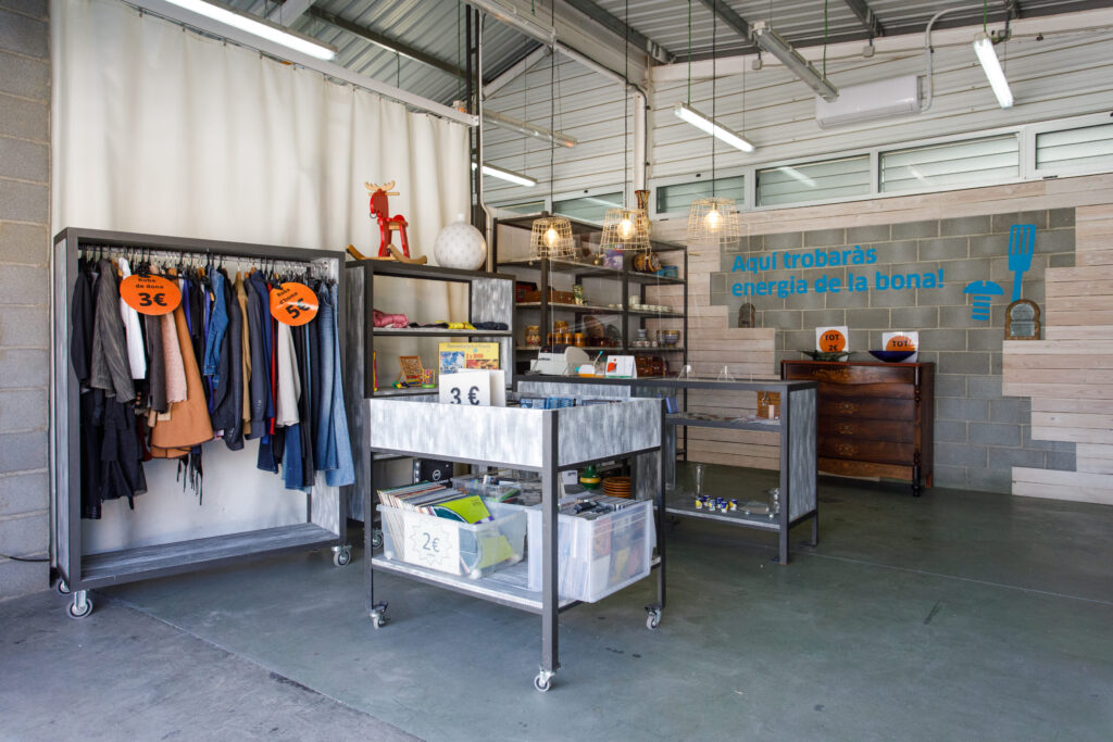 La deixalleria de Viladecans, un referent de circularitat i impacte social positiu