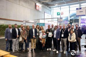 Catalunya busca referents a París per desplegar els futurs models de reutilització i centres de recursos